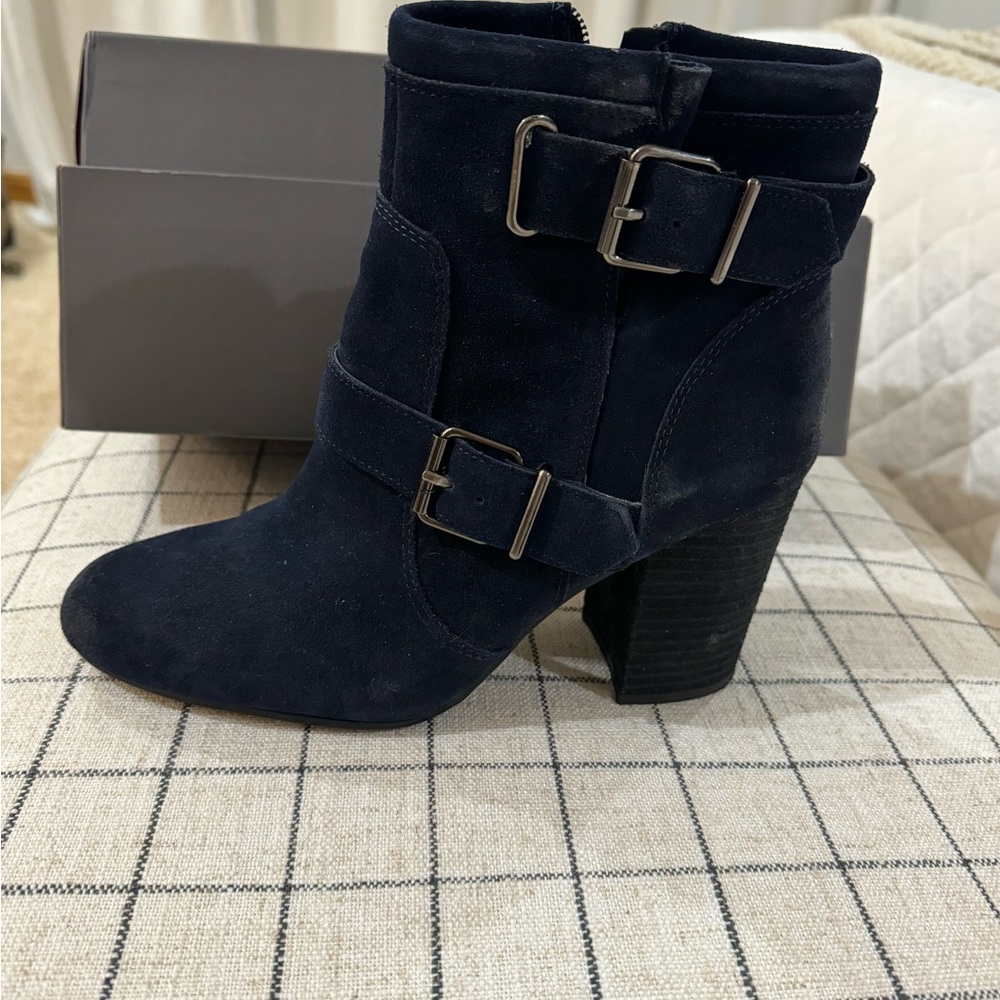 Vince Camuto navy suede booties